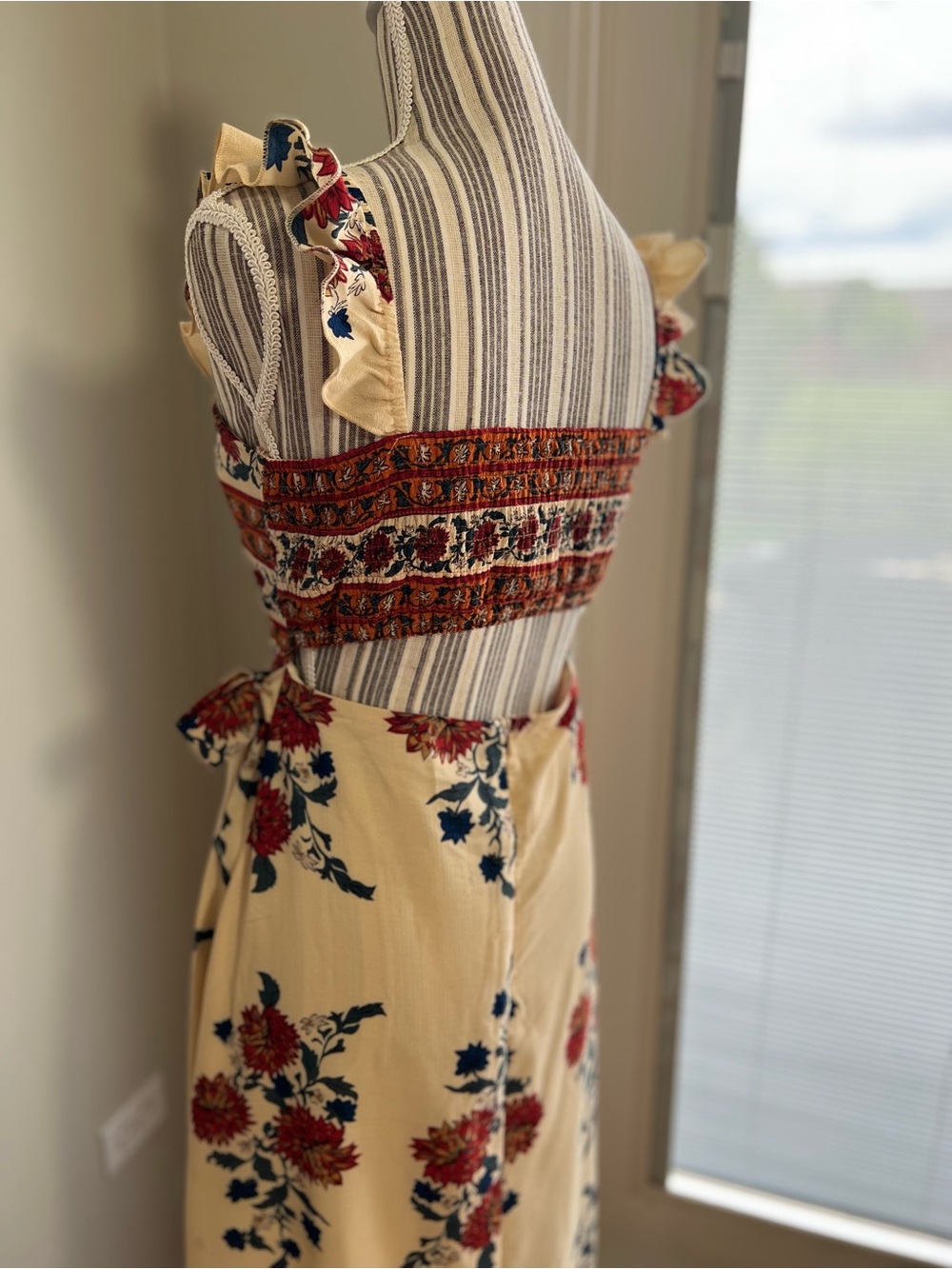 Floral Ruffle Strap Maxi Dress in Cream with Red/Rust and Navy Floral - Picture 4 of 6